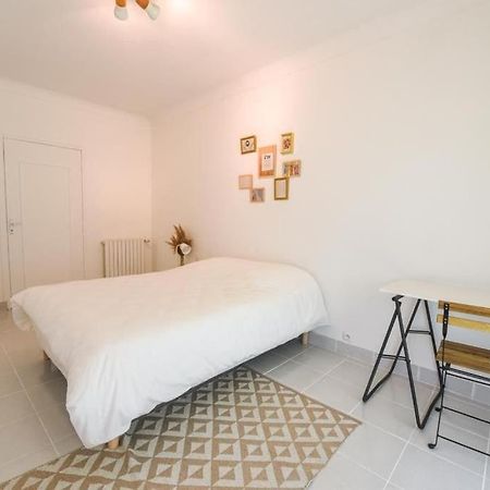 Charmant Logement Plein Pied Au Coeur Du Village Castelculier Buitenkant foto