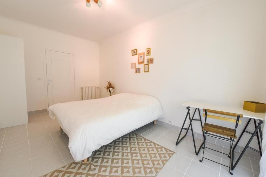 Charmant Logement Plein Pied Au Coeur Du Village Castelculier Buitenkant foto